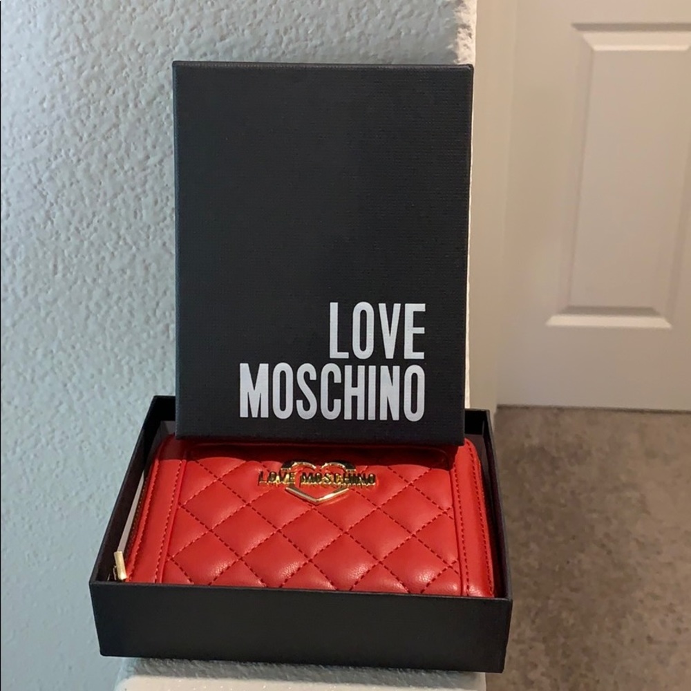 Love Moschino red wallet
